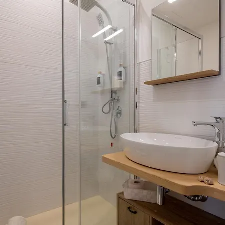 Pensjonat Saige Holidays