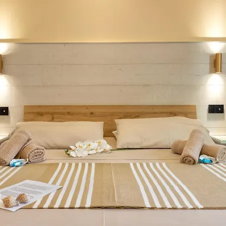 Pensjonat Saige Holidays 4*